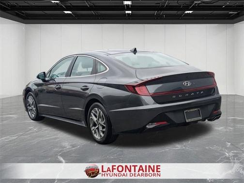 2022 Hyundai SONATA SEL