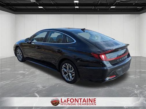 2022 Hyundai SONATA SEL