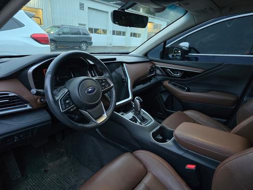 2021 Subaru Outback Touring XT