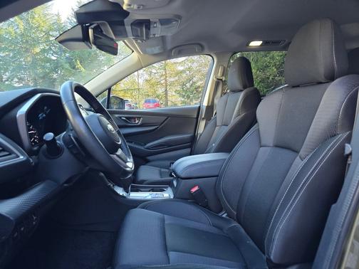 Green Metallic 2023 Subaru Ascent Premium