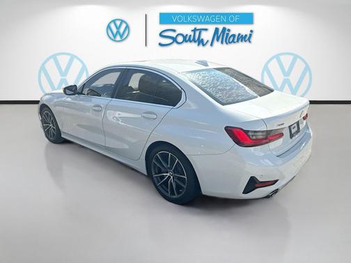 Alpine White 2019 BMW 330 xDrive