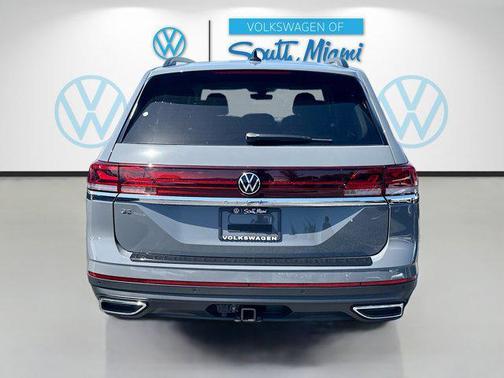 pure gray 2026 Volkswagen Atlas 2.0T SE w/Technology