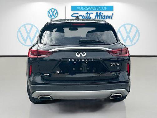 2023 INFINITI QX50 LUXE AWD
