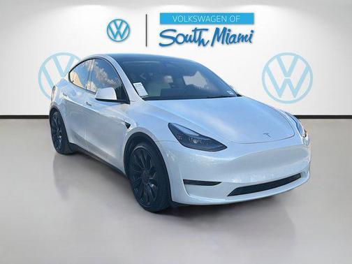 2025 Tesla Model Y Performance Dual Motor All-Wheel Drive