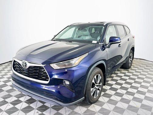 2023 Toyota Highlander L
