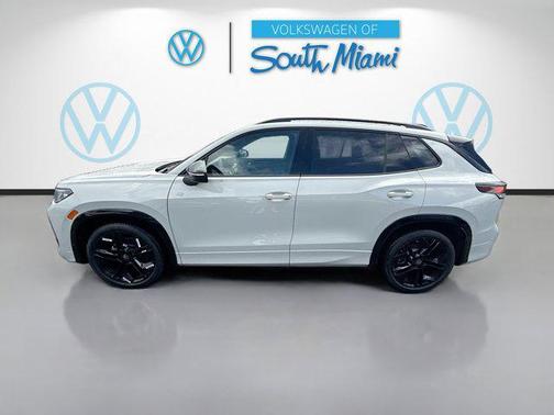 Sandstone 2026 Volkswagen Tiguan 2.0T SE R-Line Black