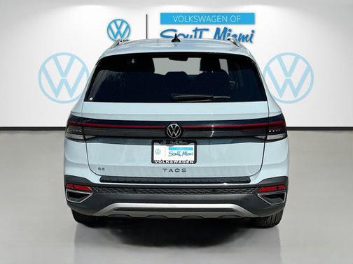 2026 Volkswagen Taos SE