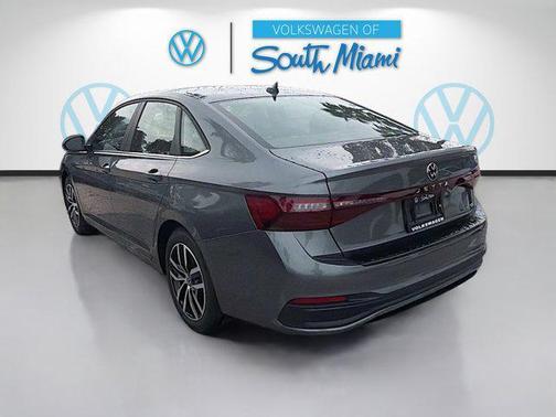 Platinum 2026 Volkswagen Jetta 1.4T SE