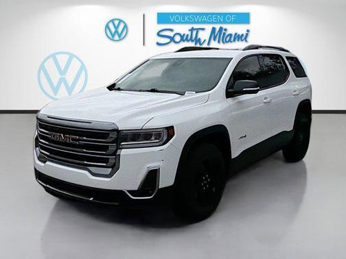 2023 GMC Acadia AWD AT4