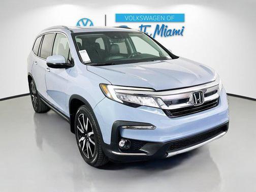 2022 Honda Pilot Touring 8-Passenger