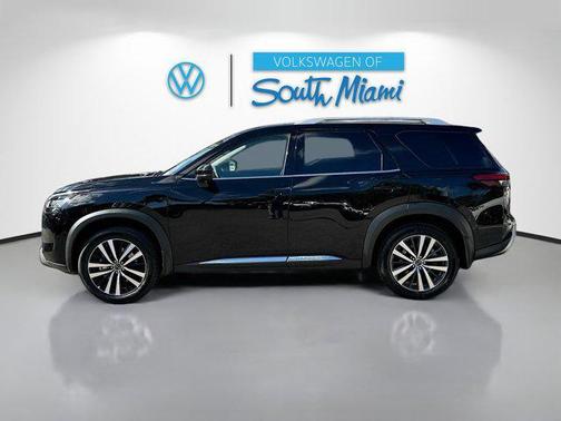 2024 Nissan Pathfinder Platinum FWD