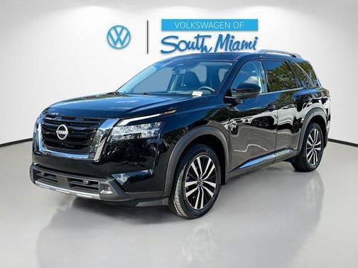 2024 Nissan Pathfinder Platinum FWD