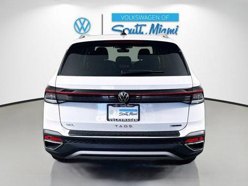 2025 Volkswagen Taos 1.5T SEL