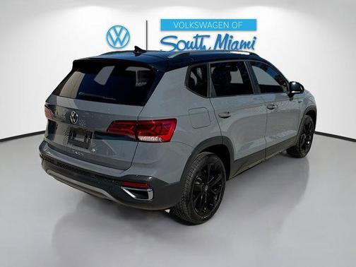 2024 Volkswagen Taos 1.5T SE