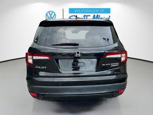 2022 Honda Pilot AWD Black Edition