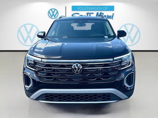 deep black pearl 2026 Volkswagen Atlas Peak Edition