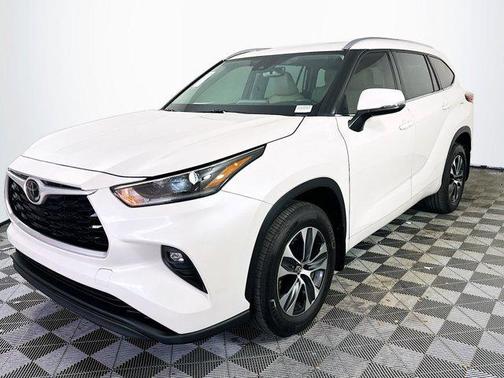 2021 Toyota Highlander XLE