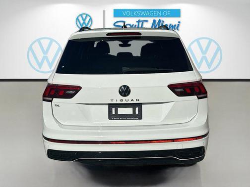 2022 Volkswagen Tiguan 2.0T SE R-Line Black