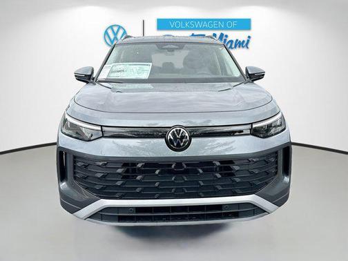 2025 Volkswagen Tiguan 2.0T SE 4MOTION