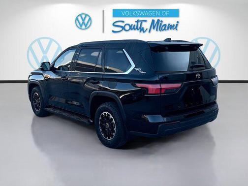 2024 Toyota Sequoia SR5