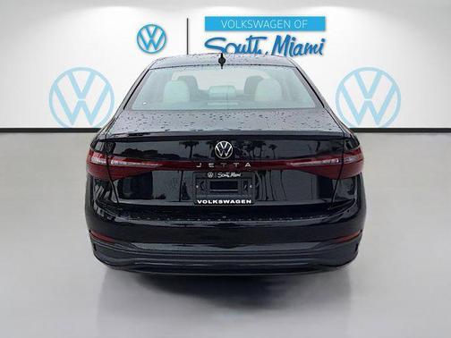 Deep Black Pearl 2026 Volkswagen Jetta 1.4T S