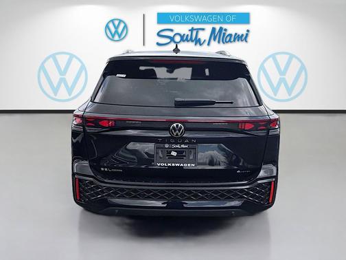 deep black pearl 2026 Volkswagen Tiguan 2.0T SEL R-Line 4MOTION