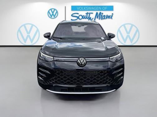deep black pearl 2026 Volkswagen Tiguan 2.0T SEL R-Line 4MOTION