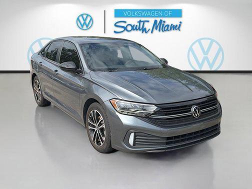 Pure White 2022 Volkswagen Jetta 1.5T Sport