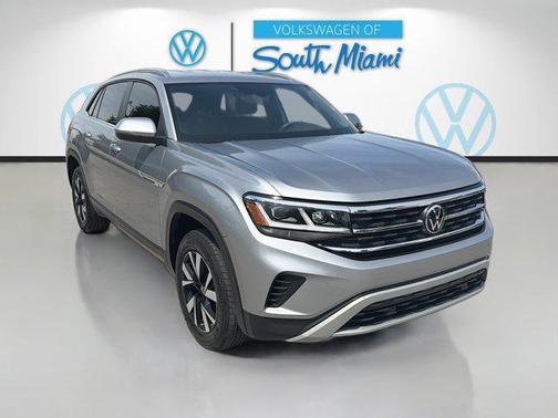 Pyrite Silver Metallic 2023 Volkswagen Atlas Cross Sport 2.0T SE