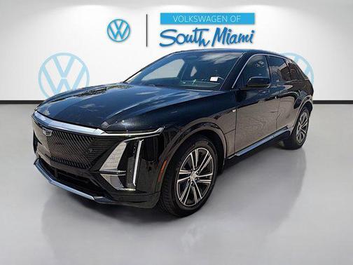 Stellar Black Metallic 2024 Cadillac LYRIQ Luxury