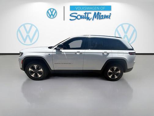 Bright White Clearcoat 2022 Jeep Grand Cherokee 4xe Base