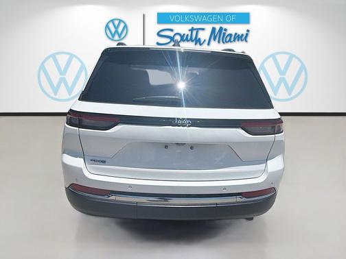Bright White Clearcoat 2022 Jeep Grand Cherokee 4xe Base