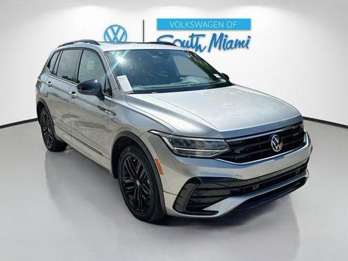 2022 Volkswagen Tiguan 2.0T SE R-Line Black