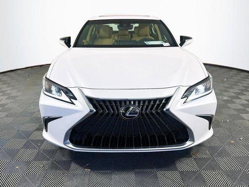 2022 Lexus ES 350 Base