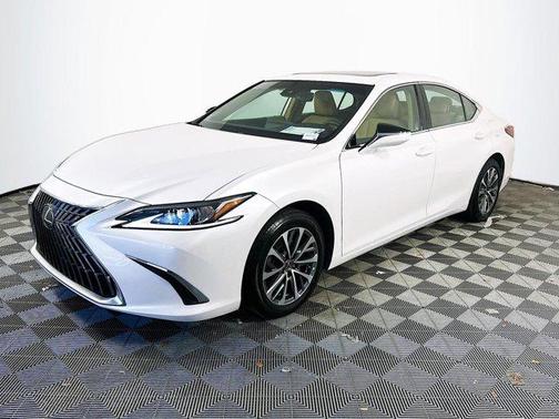 2022 Lexus ES 350 Base