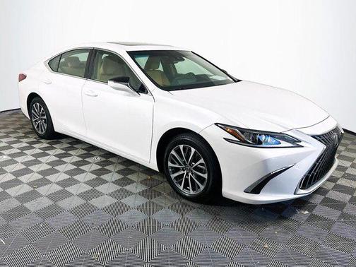 2022 Lexus ES 350 Base