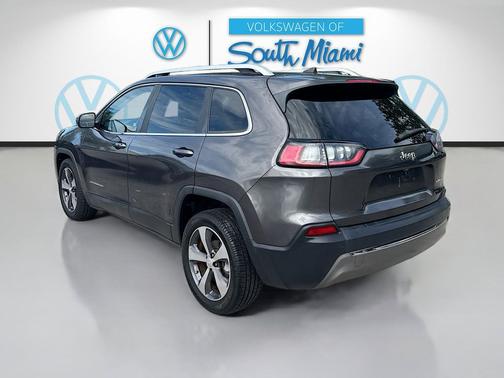 Granite Crystal Metallic Clearcoat 2019 Jeep Cherokee Limited