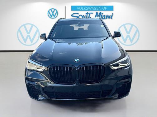 Black Sapphire Metallic 2023 BMW X5 M50i