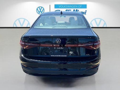 Deep Black Pearl 2026 Volkswagen Jetta 1.4T SE