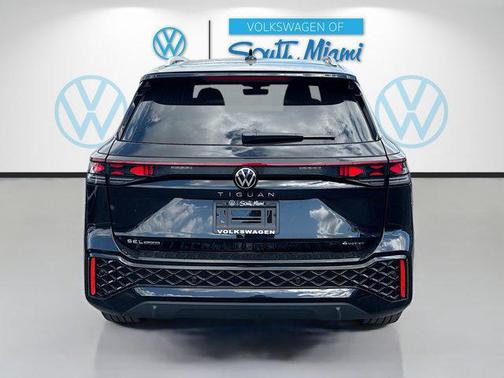 2026 Volkswagen Tiguan 2.0T SEL R-Line 4MOTION