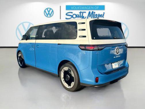 2025 Volkswagen ID. Buzz Pro S Plus