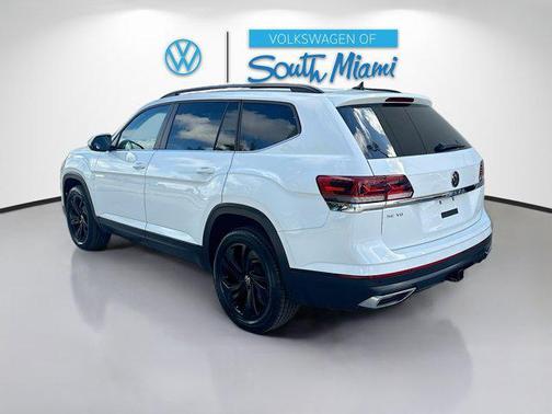 2022 Volkswagen Atlas 3.6L SE w/Technology