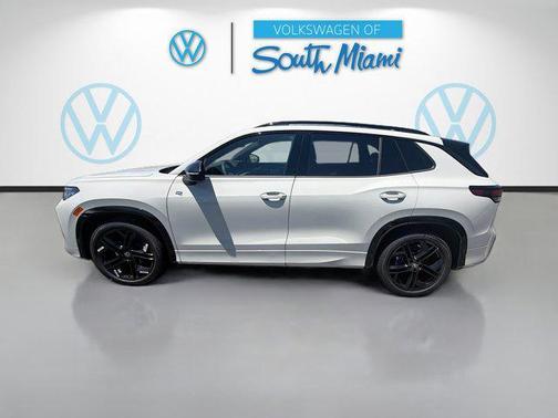 Sandstone 2026 Volkswagen Tiguan 2.0T SE R-Line Black