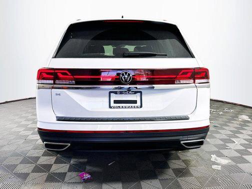 2025 Volkswagen Atlas 2.0T SE