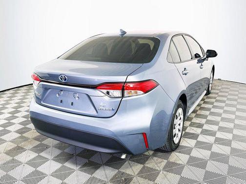 2024 Toyota Corolla Hybrid LE