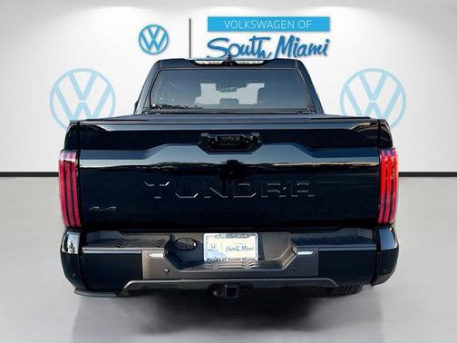 2024 Toyota Tundra Hybrid Platinum