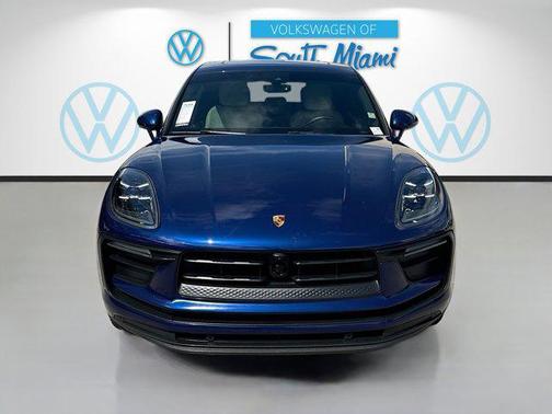 Blue 2022 Porsche Macan Macan