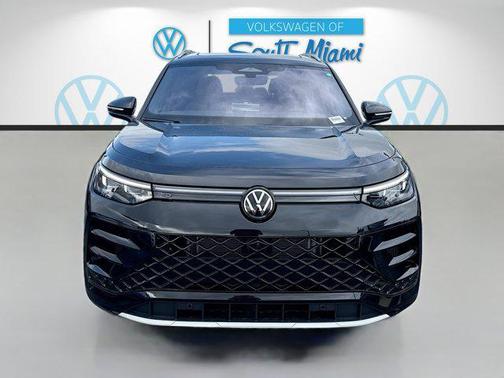 2026 Volkswagen Tiguan 2.0T SEL R-Line 4MOTION