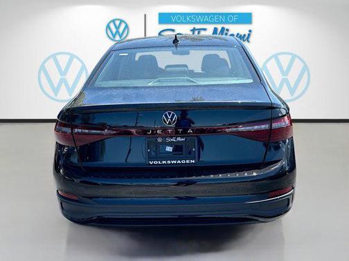 Deep Black Pearl 2026 Volkswagen Jetta 1.4T S