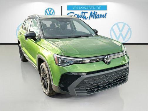 2026 Volkswagen Taos SE Black